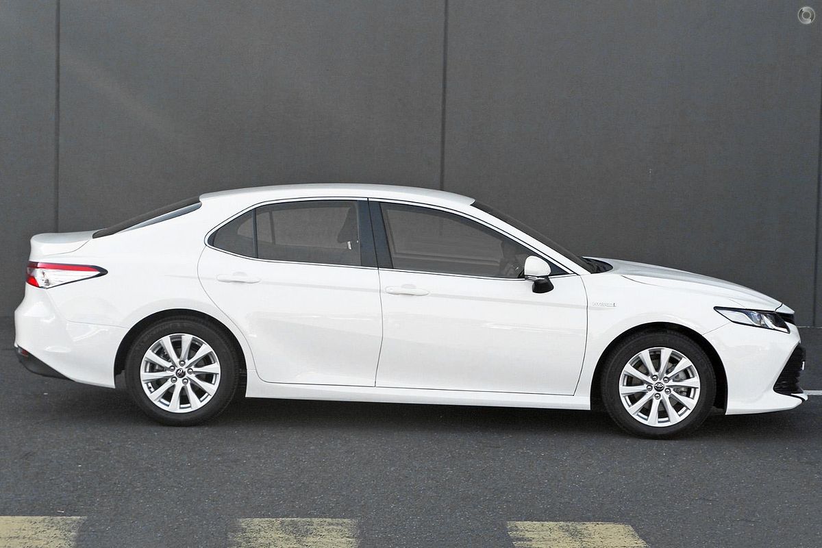 2020 Toyota Camry Ascent AXVH70R