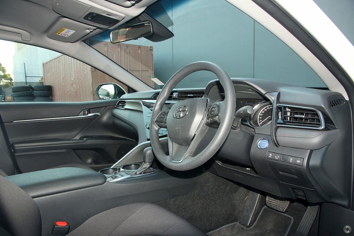 2020 Toyota Camry Ascent AXVH70R