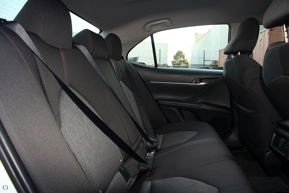2020 Toyota Camry Ascent AXVH70R