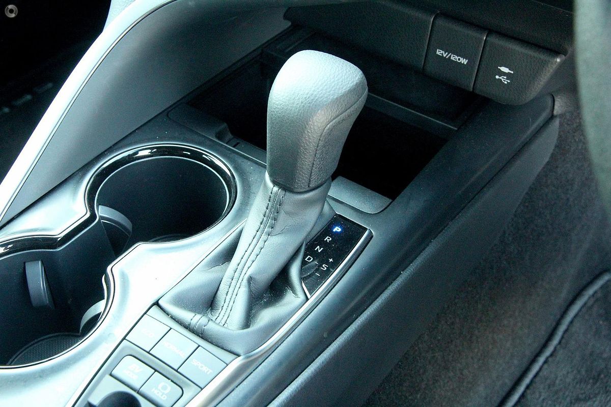 2020 Toyota Camry Ascent AXVH70R