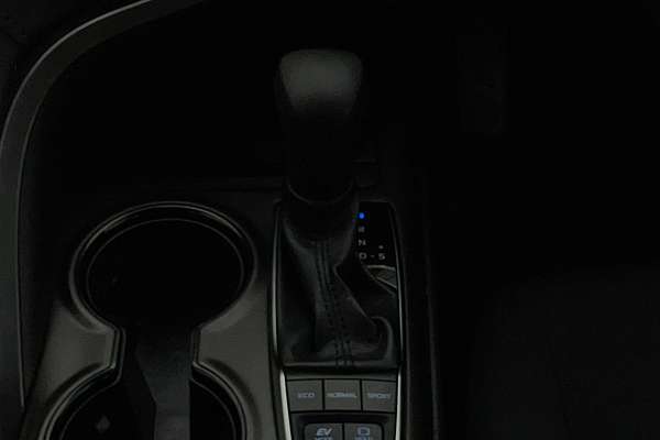 2022 Toyota Camry Ascent AXVH70R