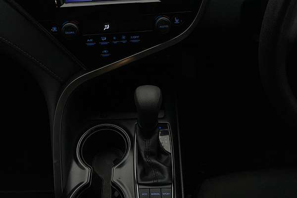 2020 Toyota Camry Ascent AXVH71R