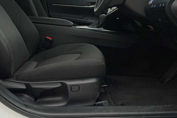 2020 Toyota Camry Ascent AXVH71R