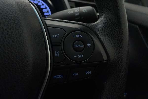 2020 Toyota Camry Ascent AXVH71R