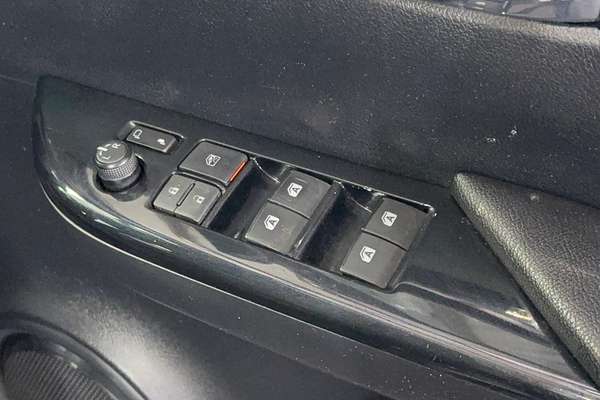 2019 Toyota Hilux Rogue GUN126R 4X4