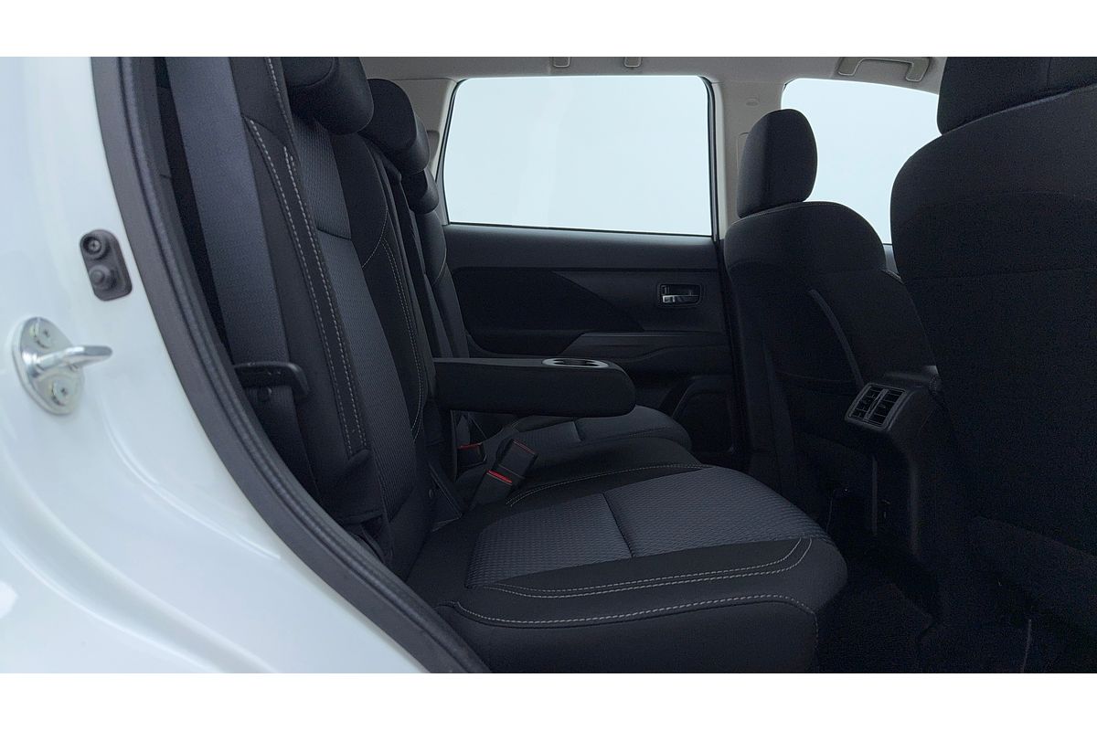 2019 Mitsubishi Outlander ES ADAS ZL
