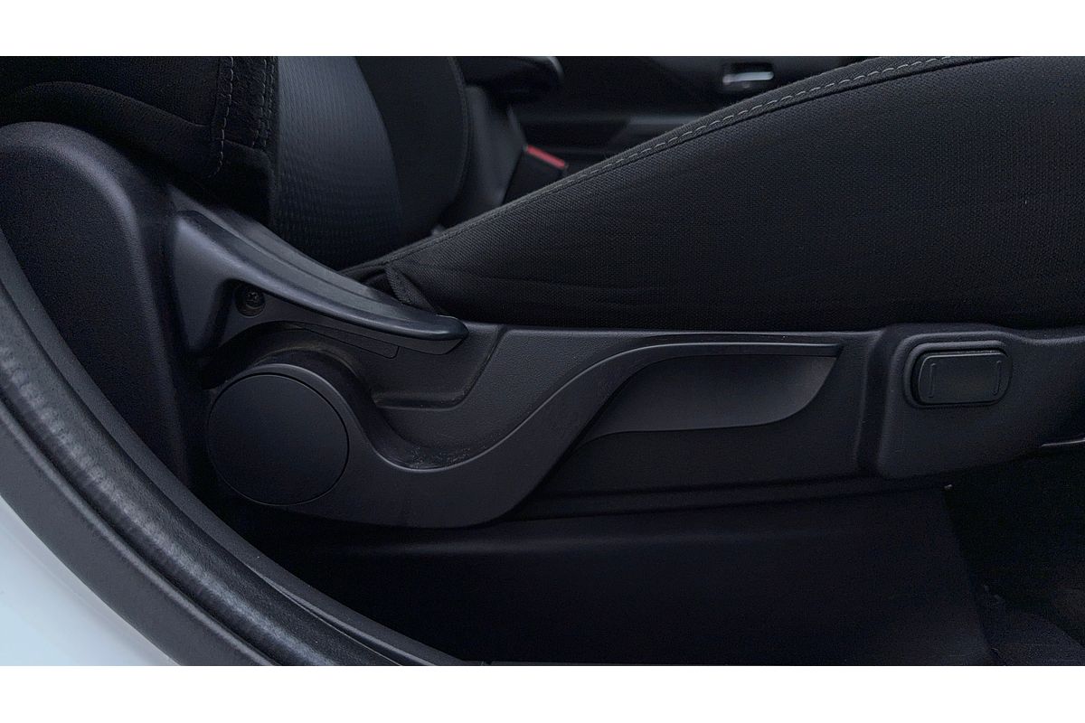 2019 Mitsubishi Outlander ES ADAS ZL