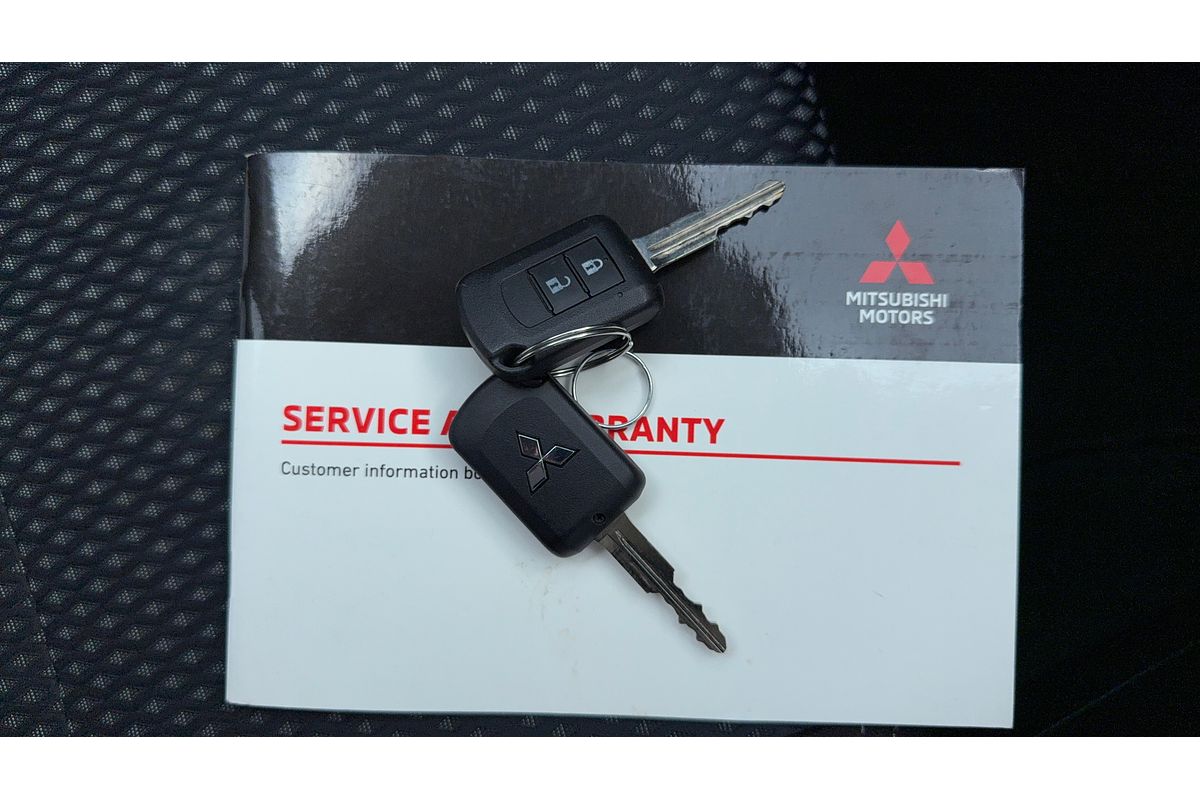 2019 Mitsubishi Outlander ES ADAS ZL