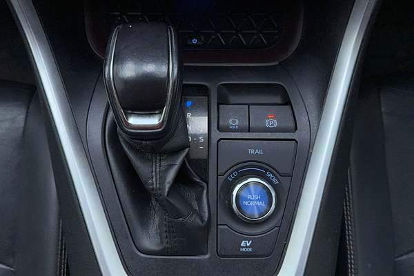 2020 Toyota RAV4 Cruiser AXAH54R