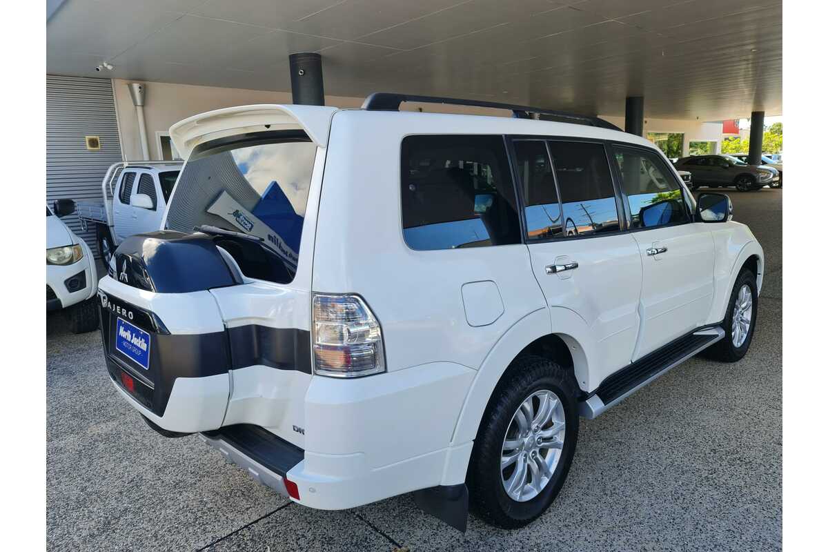 2017 Mitsubishi Pajero GLS NX