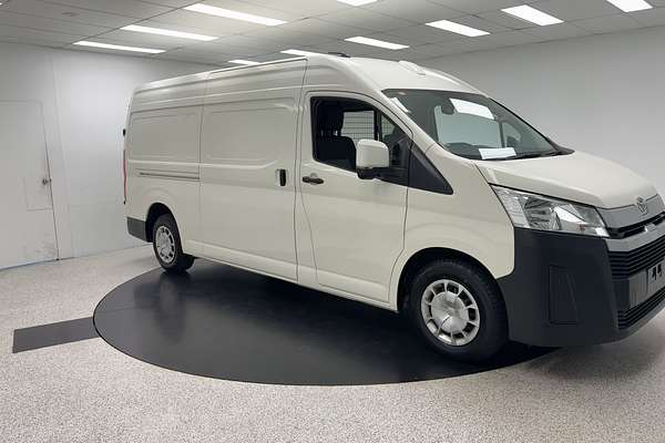 2022 Toyota Hiace Commuter GDH322R ELWB High Roof