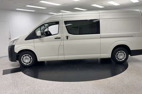 2022 Toyota Hiace Commuter GDH322R ELWB High Roof
