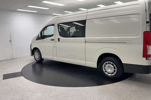 2022 Toyota Hiace Commuter GDH322R ELWB High Roof