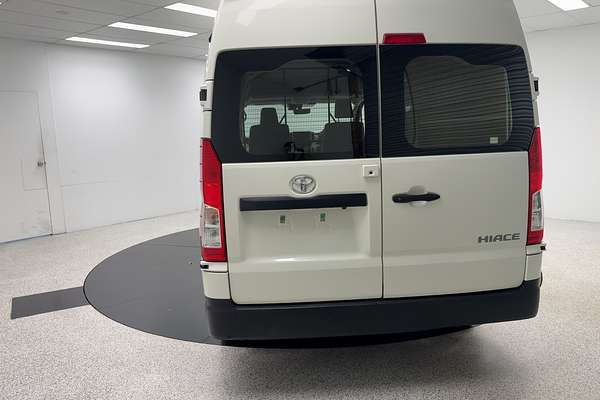 2022 Toyota Hiace Commuter GDH322R ELWB High Roof