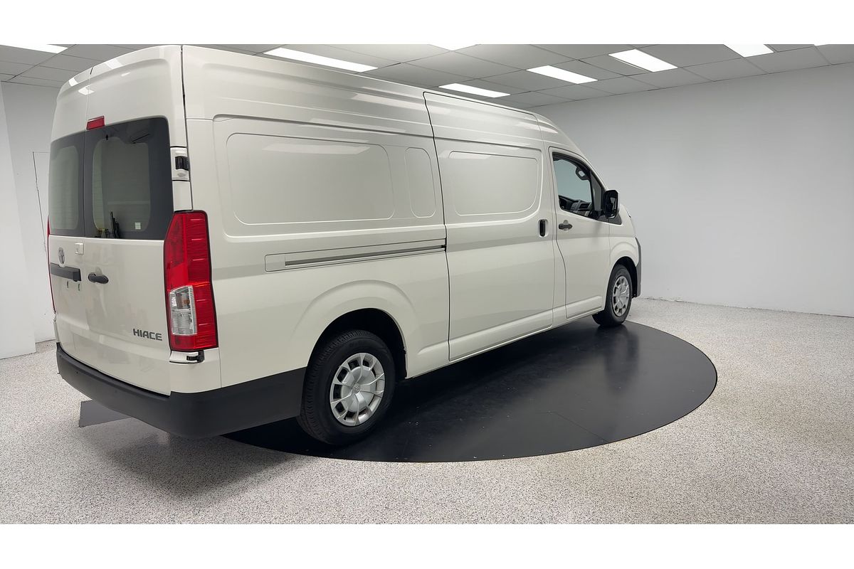 2022 Toyota Hiace Commuter GDH322R ELWB High Roof