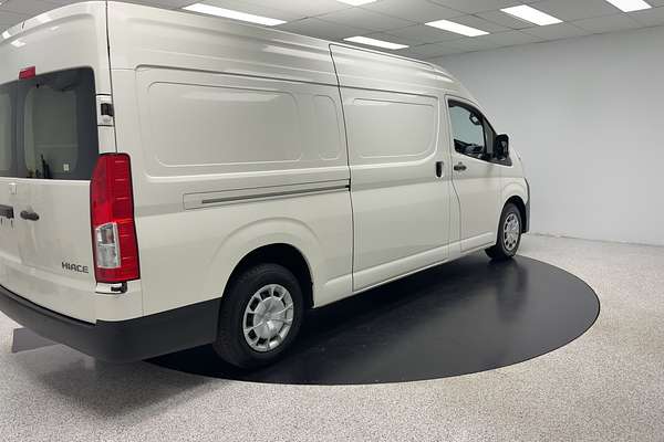 2022 Toyota Hiace Commuter GDH322R ELWB High Roof