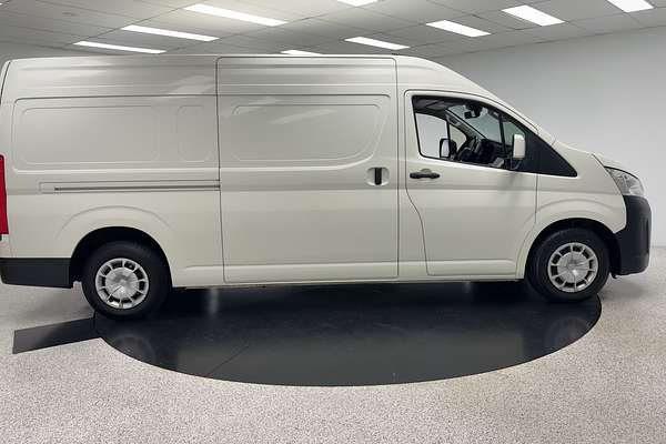 2022 Toyota Hiace Commuter GDH322R ELWB High Roof