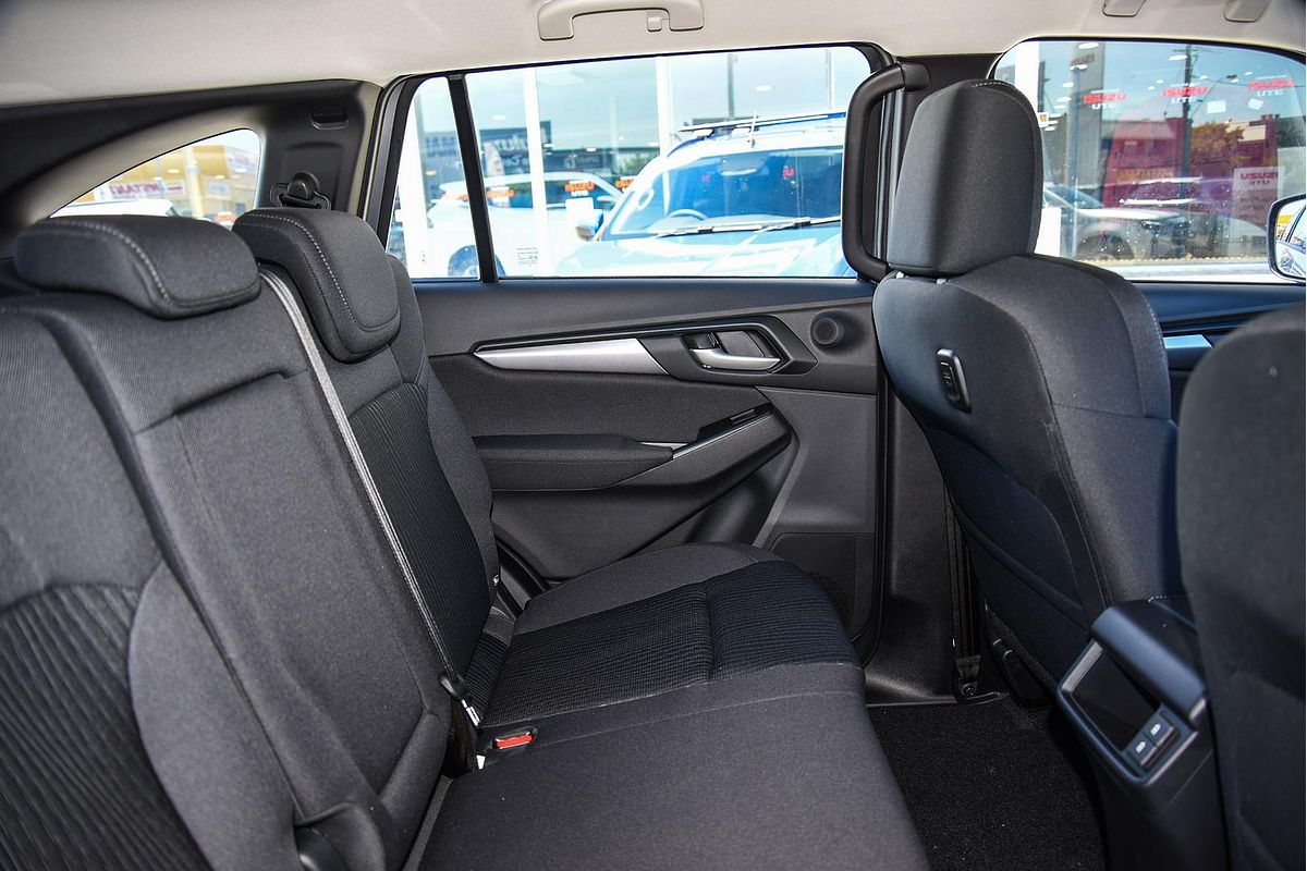 2025 Isuzu MU-X