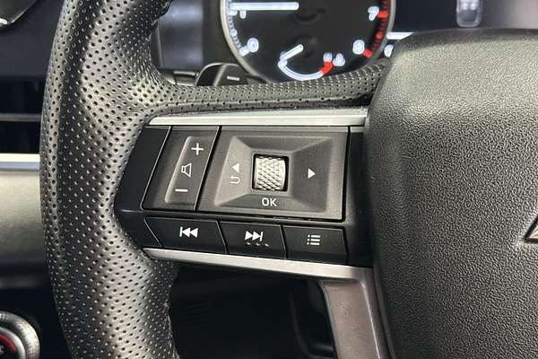2023 Mitsubishi Outlander LS ZM