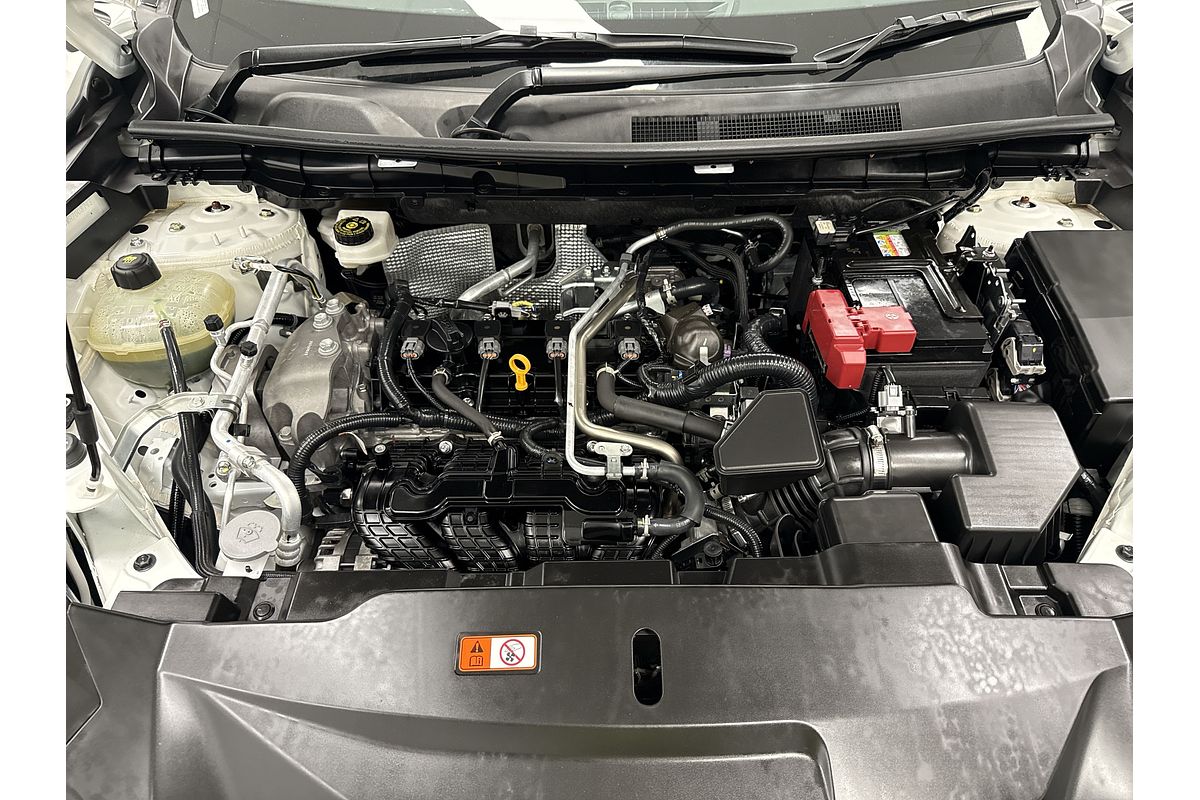 2023 Mitsubishi Outlander LS ZM