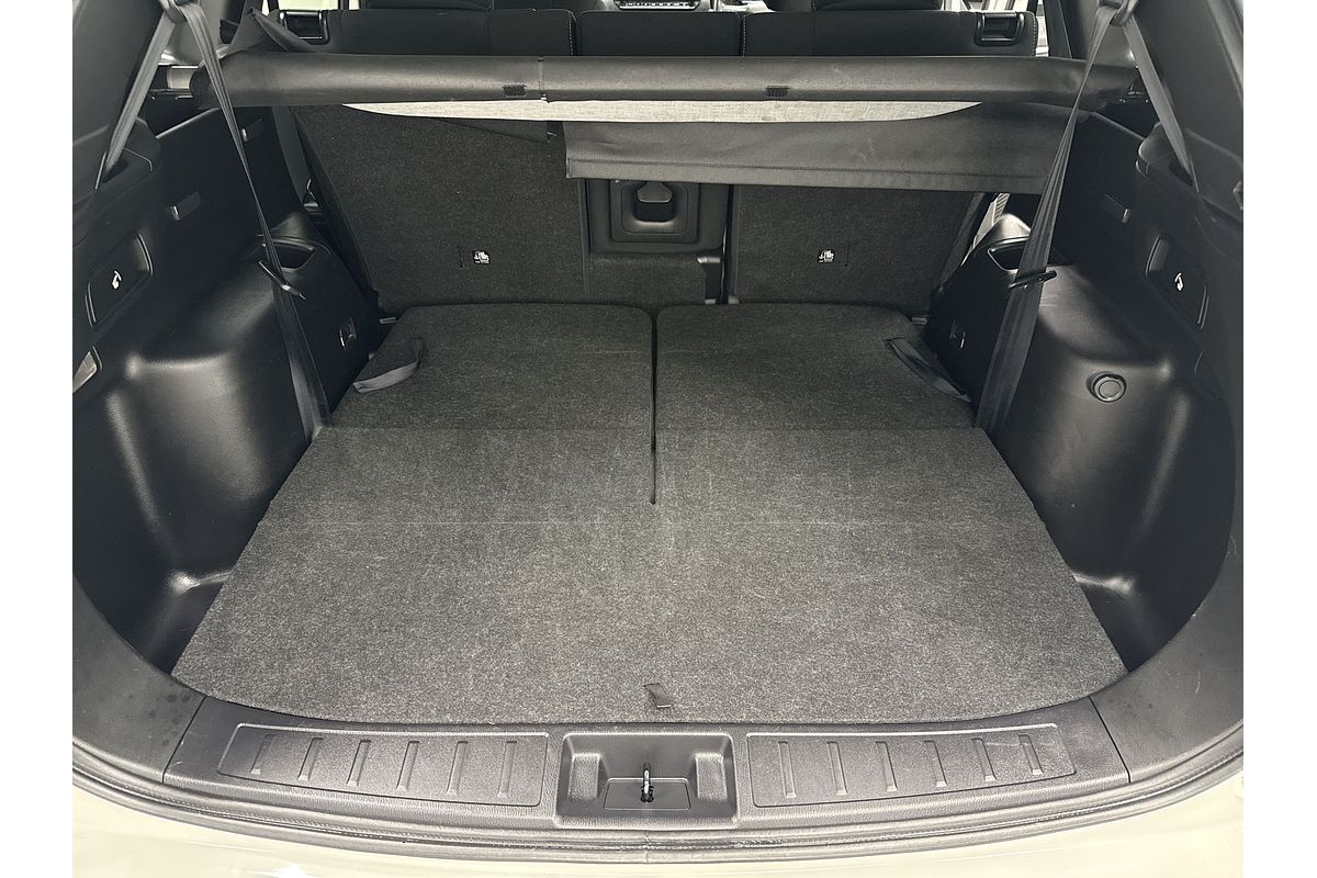 2023 Mitsubishi Outlander LS ZM