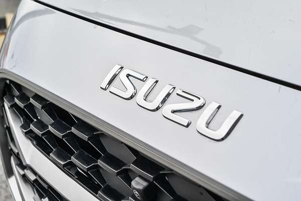 2025 Isuzu MU-X