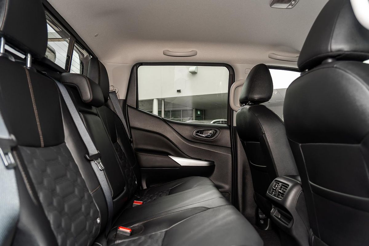 2025 Nissan Navara ST-X D23 4X4