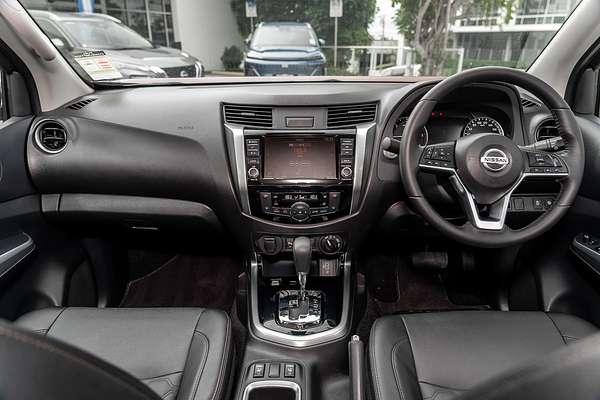 2025 Nissan Navara ST-X D23 4X4