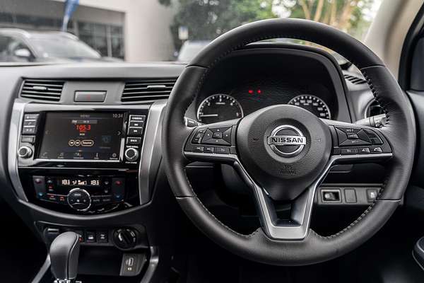 2025 Nissan Navara ST-X D23 4X4