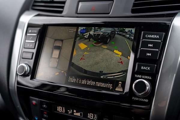 2025 Nissan Navara ST-X D23 4X4