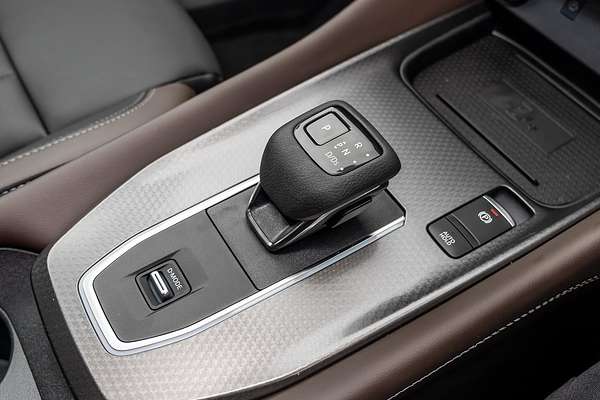 2025 Nissan QASHQAI Ti J12