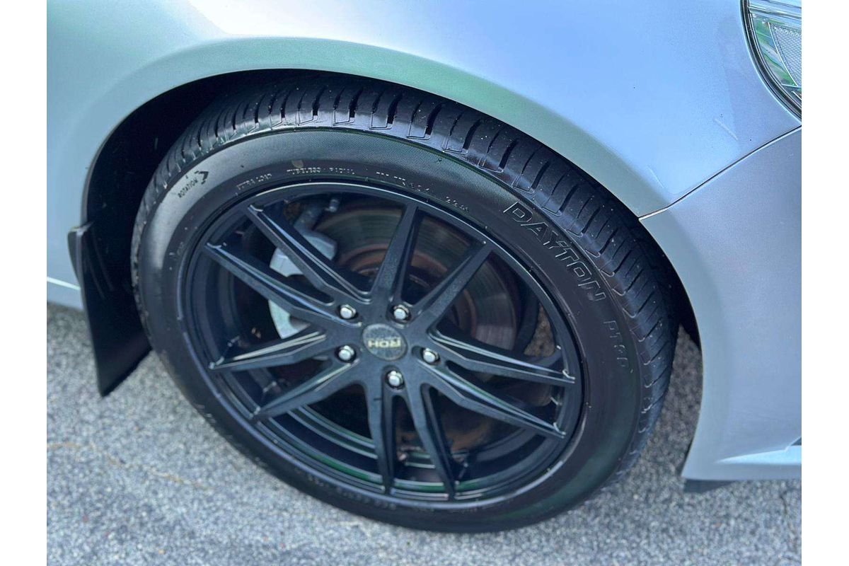 2014 Holden Calais  VF