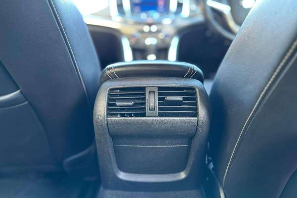 2014 Holden Calais  VF