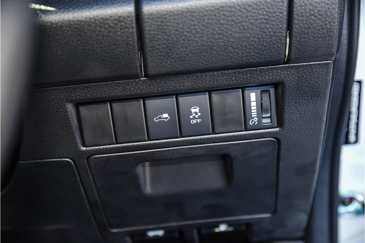 2025 Isuzu D-MAX X-TERRAIN 4X4