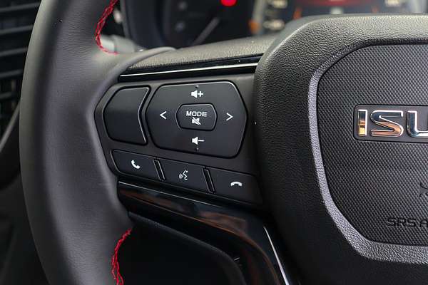 2025 Isuzu D-MAX X-TERRAIN 4X4