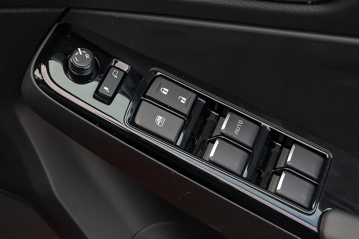 2025 Isuzu D-MAX X-TERRAIN 4X4