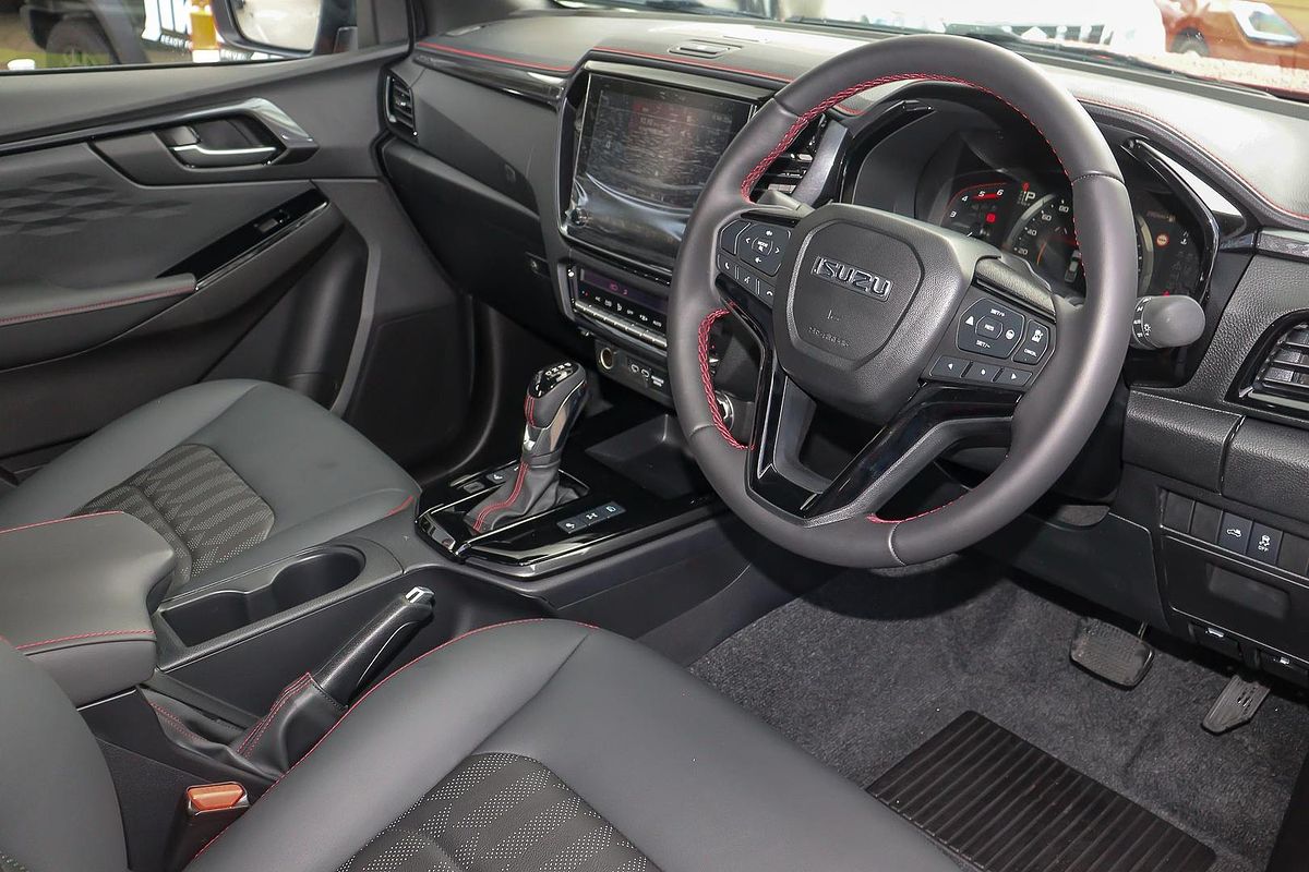 2025 Isuzu D-MAX X-TERRAIN 4X4