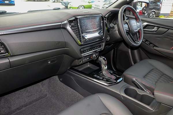 2025 Isuzu D-MAX X-TERRAIN 4X4