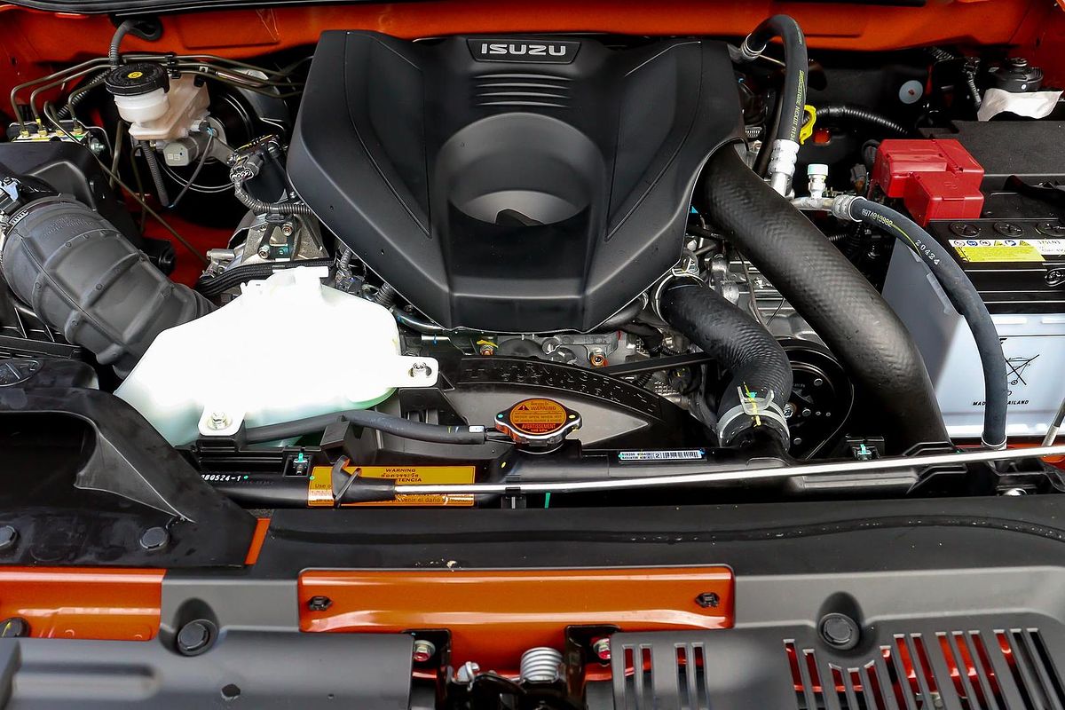 2025 Isuzu D-MAX X-TERRAIN 4X4