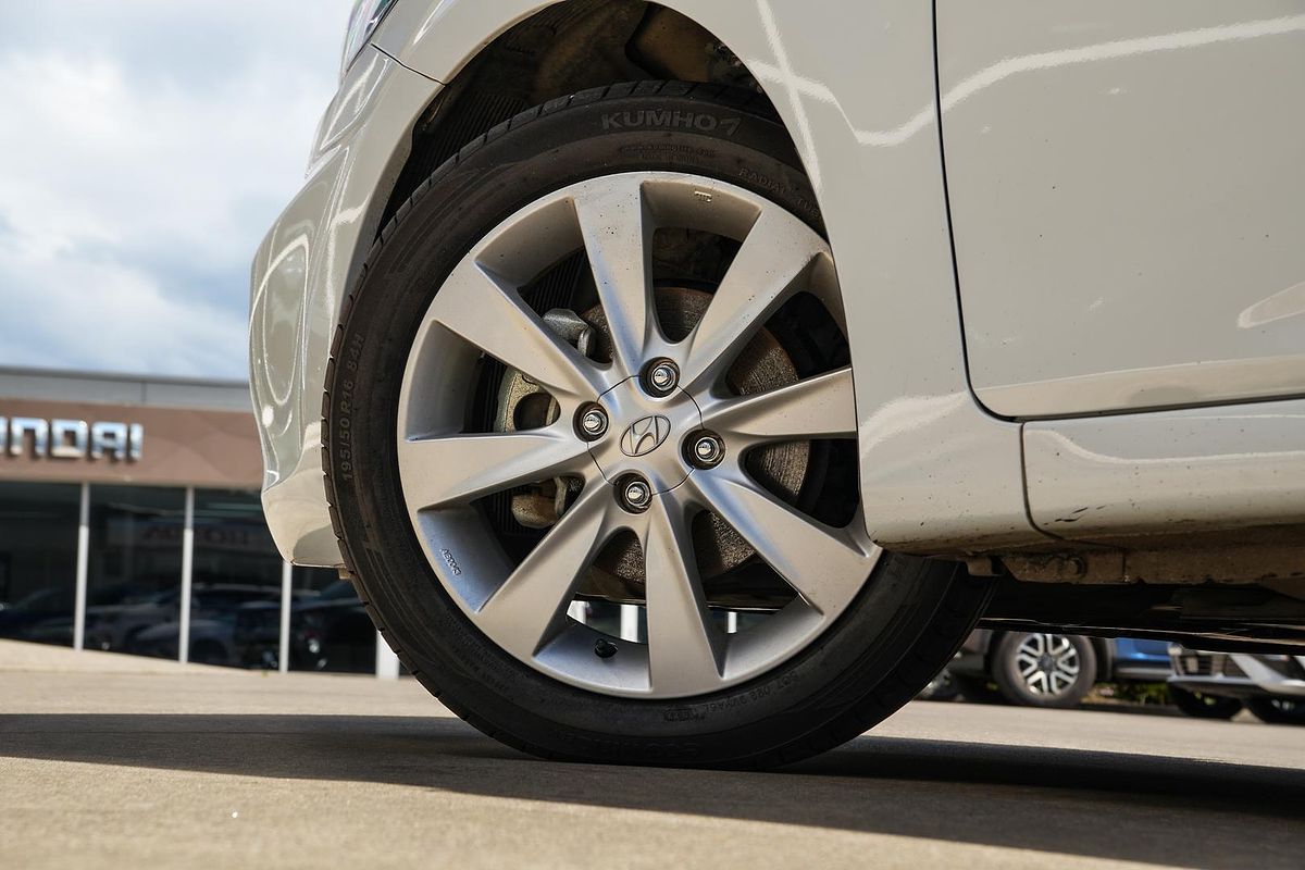 2018 Hyundai Accent Sport RB6