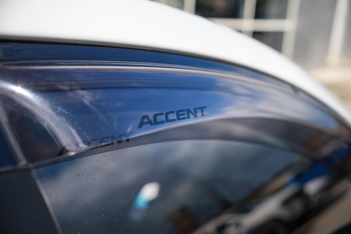 2018 Hyundai Accent Sport RB6