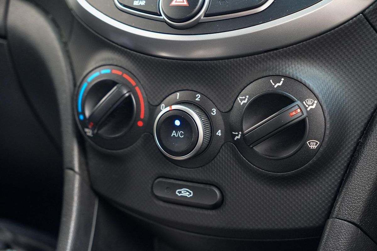2018 Hyundai Accent Sport RB6