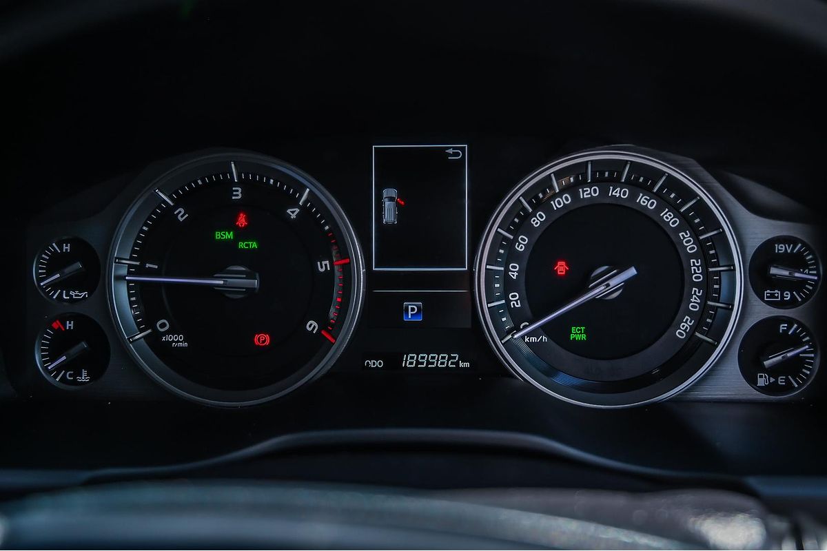 2016 Toyota Landcruiser Sahara VDJ200R