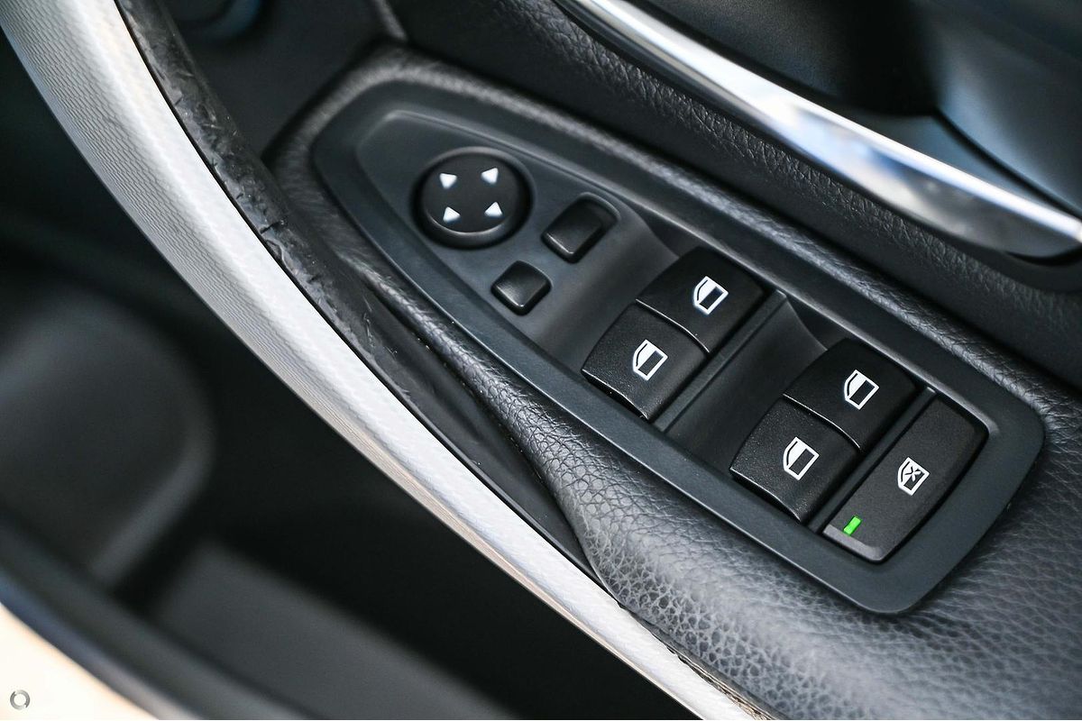 2014 BMW 3 Series 328i Sport Line F30