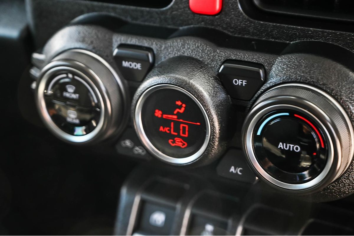 2022 Suzuki Jimny GLX GJ