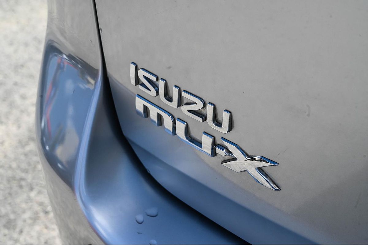 2015 Isuzu MU-X LS-T