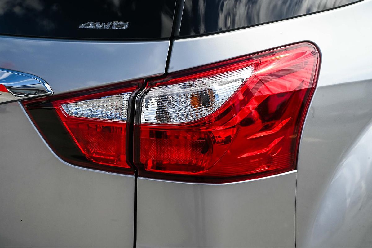 2015 Isuzu MU-X LS-T