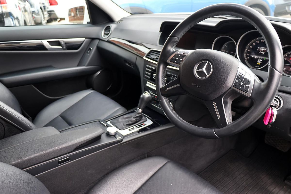 2012 Mercedes-Benz C-Class C200 BlueEFFICIENCY W204