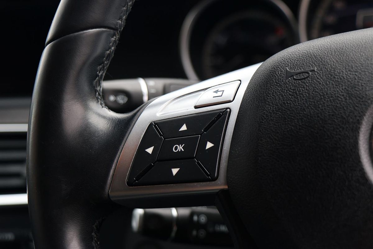 2012 Mercedes-Benz C-Class C200 BlueEFFICIENCY W204