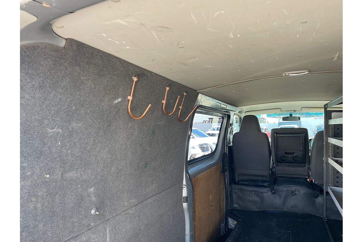 2011 Toyota Hiace TRH201R LWB